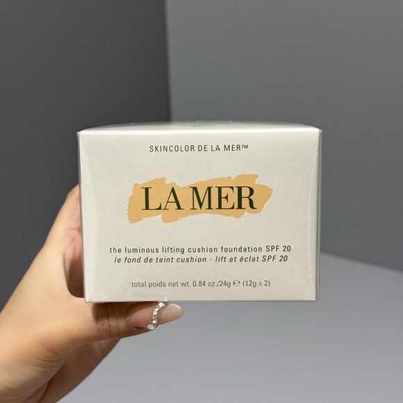 La Mer The Luminous Lifting Cushion Foundation 1# Spf 20 - Picture 1 of 8